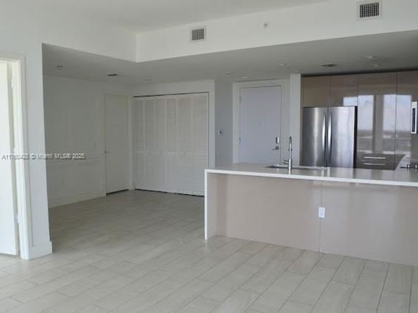 2000 Metropica Way 1206, Sunrise FL 33323
