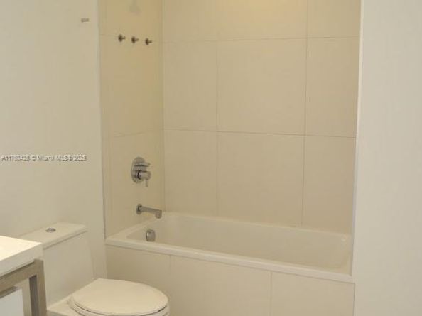 2000 Metropica Way 1206, Sunrise FL 33323