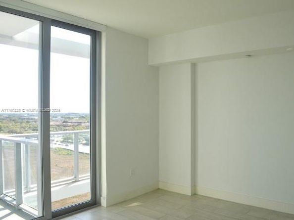 2000 Metropica Way 1206, Sunrise FL 33323