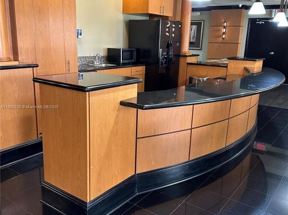 3001 NE 185th St 638, Aventura FL 33180