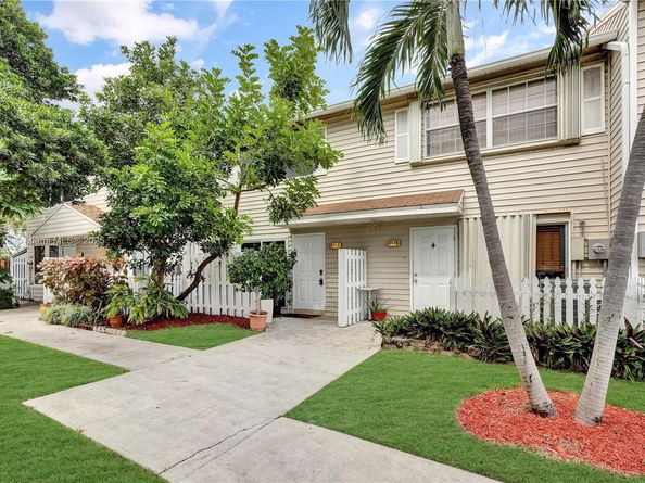 2533 NE 15th St, Pompano Beach FL 33062