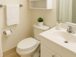 2533 NE 15th St, Pompano Beach FL 33062