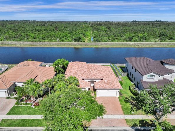 3360 SW 195th Ter, Miramar FL 33029
