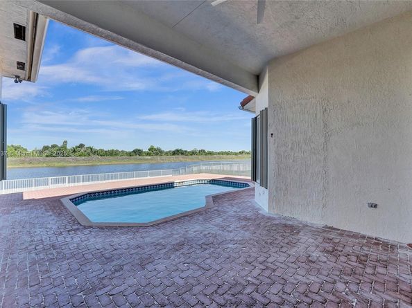 3360 SW 195th Ter, Miramar FL 33029