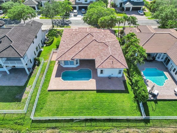 3360 SW 195th Ter, Miramar FL 33029