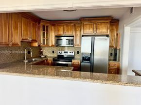 2500 Parkview Dr 1210, Hallandale Beach FL 33009