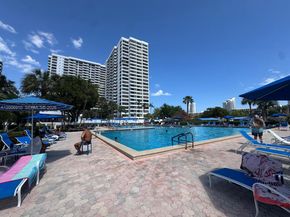 2500 Parkview Dr 1210, Hallandale Beach FL 33009