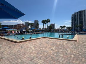 2500 Parkview Dr 1210, Hallandale Beach FL 33009