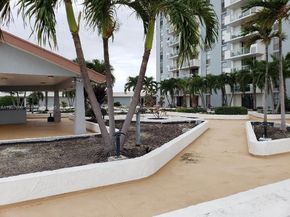 13499 Biscayne Blvd 1105, North Miami FL 33181