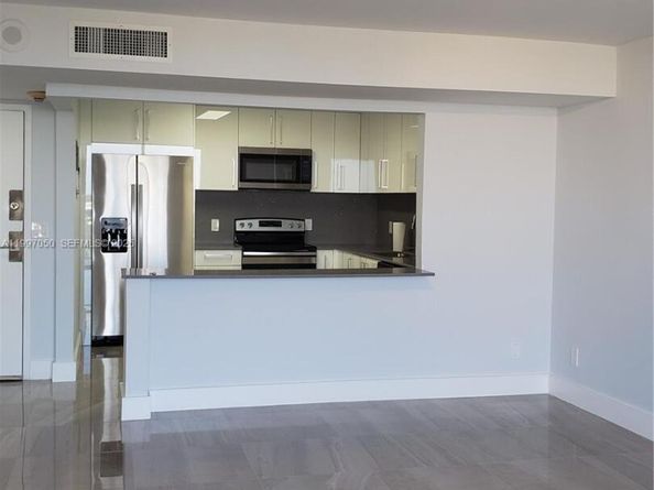 13499 Biscayne Blvd 1105, North Miami FL 33181