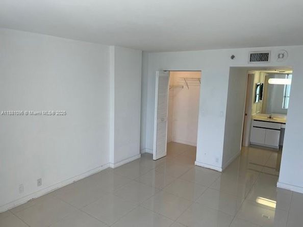 6767 Collins Ave 904, Miami Beach FL 33141