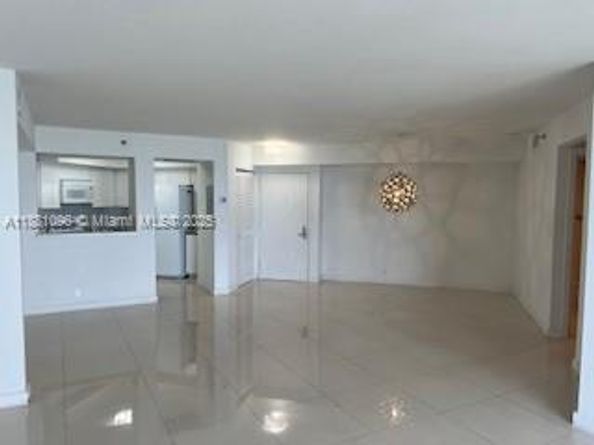 6767 Collins Ave 904, Miami Beach FL 33141