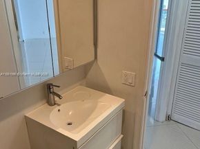 6767 Collins Ave 904, Miami Beach FL 33141
