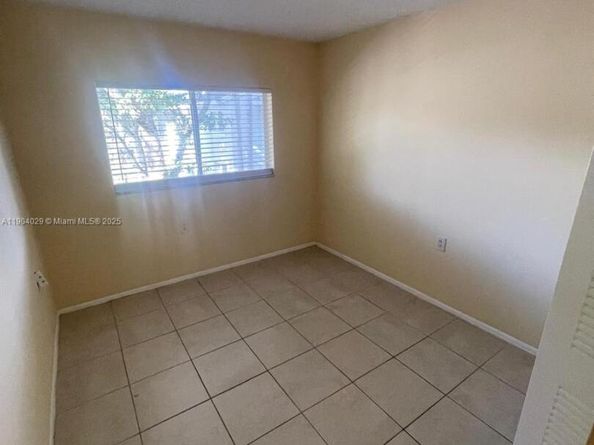 1186 Lake Terry Dr H, West Palm Beach FL 33411