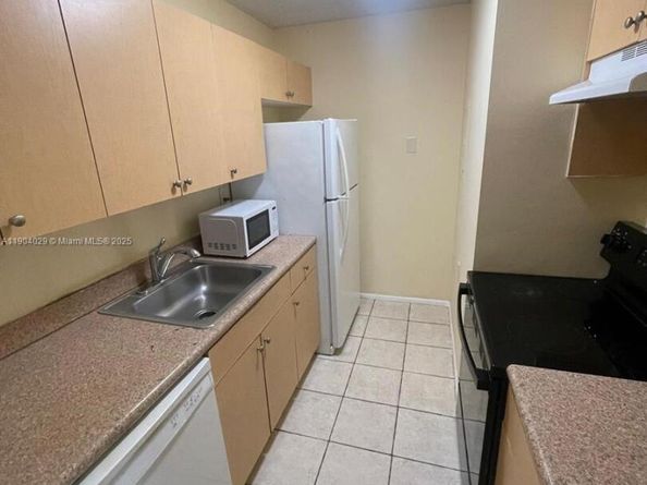 1186 Lake Terry Dr H, West Palm Beach FL 33411