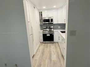 2840 NE 14th St Cswy 304A, Pompano Beach FL 33062