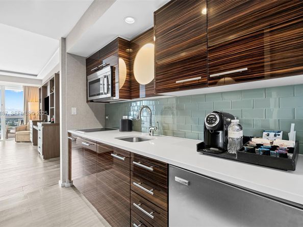 551 N Fort Lauderdale Beach Blvd R1904, Fort Lauderdale FL 33304