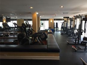 1919 Van Buren St 404A, Hollywood FL 33020