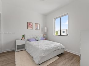 403 NE 212th St, Miami FL 33179