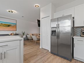 403 NE 212th St, Miami FL 33179