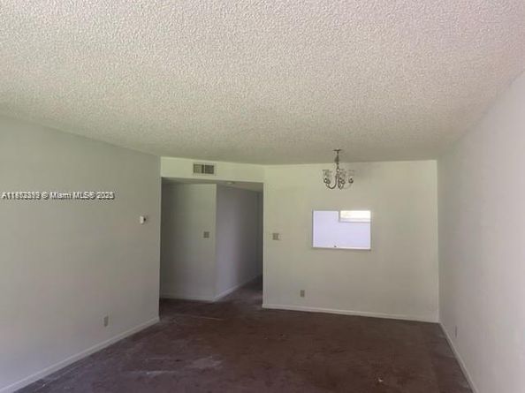 1100 NW 87th Ave 104, Coral Springs FL 33071