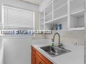 200 76th St 59, Miami Beach FL 33141