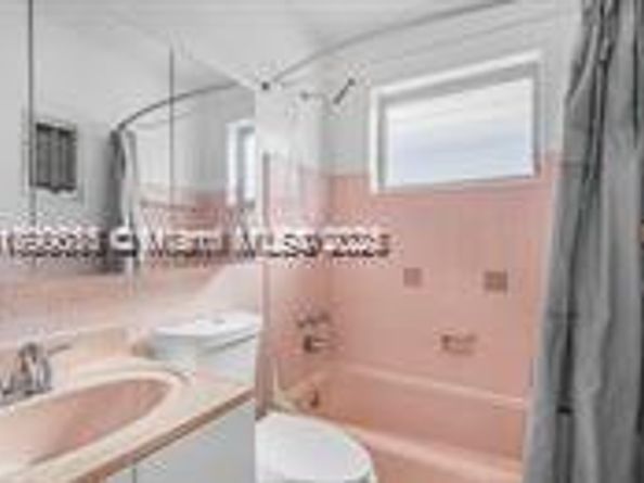 200 76th St 59, Miami Beach FL 33141