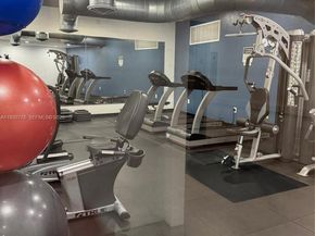 401 Golden Isles Dr 701, Hallandale Beach FL 33009