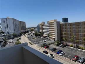 401 Golden Isles Dr 701, Hallandale Beach FL 33009