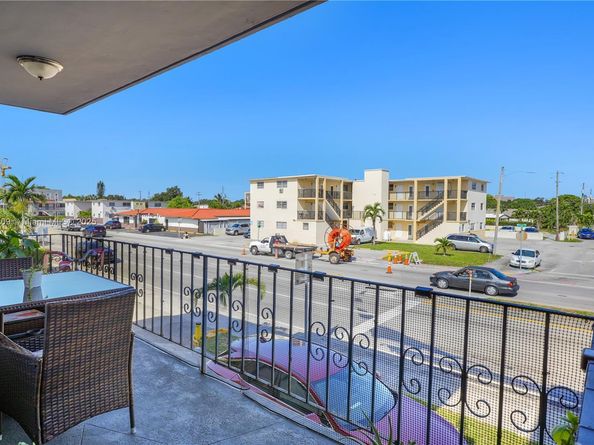 5100 W Flagler St 201, Miami FL 33134