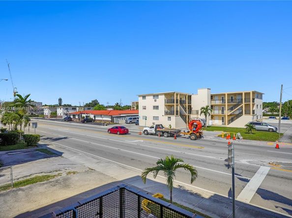 5100 W Flagler St 201, Miami FL 33134