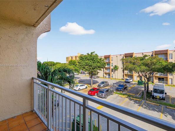 4841 NW 7th St 3094, Miami FL 33126