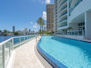 20201 E Country Club Dr 28082809, Aventura FL 33180