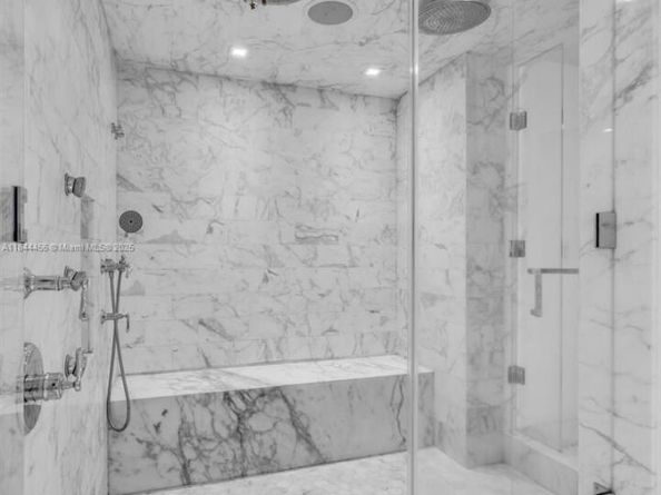 20201 E Country Club Dr 28082809, Aventura FL 33180