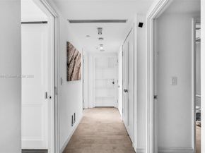 20201 E Country Club Dr 28082809, Aventura FL 33180