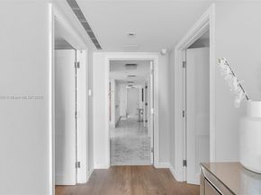 20201 E Country Club Dr 28082809, Aventura FL 33180