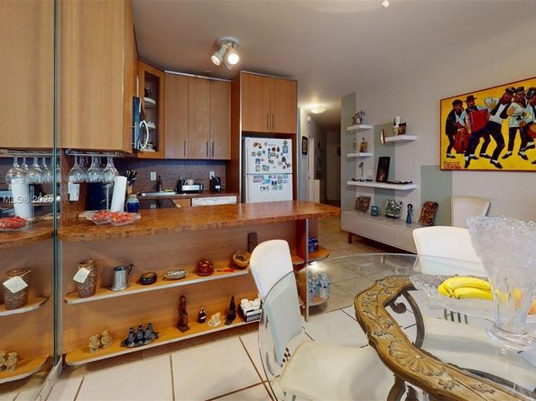 1936 S Ocean Dr 11D, Hallandale Beach FL 33009