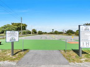 5961 NW 2nd Ave 403, Boca Raton FL 33487