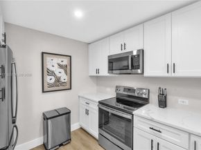 5961 NW 2nd Ave 403, Boca Raton FL 33487