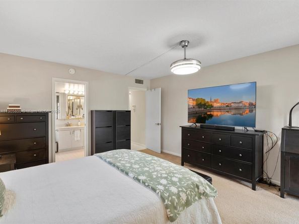 2004 Granada Dr O2, Coconut Creek FL 33066