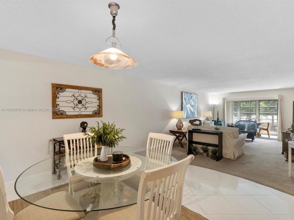 2004 Granada Dr O2, Coconut Creek FL 33066