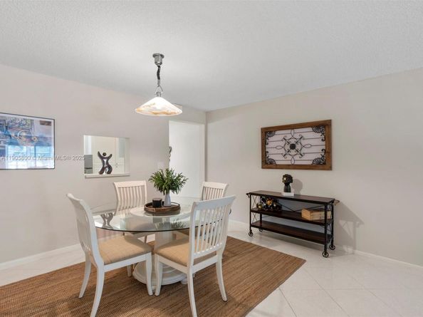 2004 Granada Dr O2, Coconut Creek FL 33066