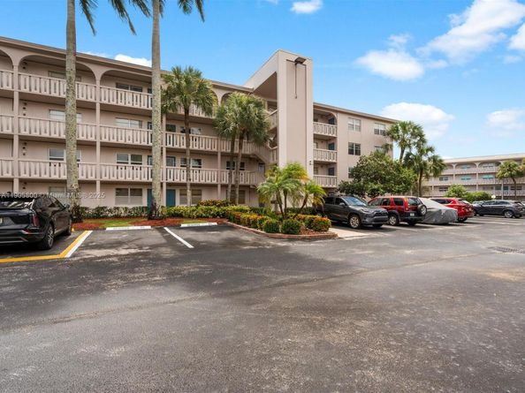 2004 Granada Dr O2, Coconut Creek FL 33066