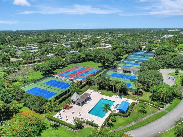 2004 Granada Dr O2, Coconut Creek FL 33066