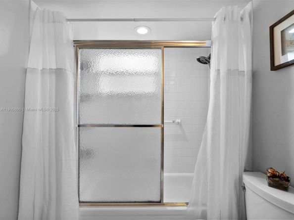 2004 Granada Dr O2, Coconut Creek FL 33066