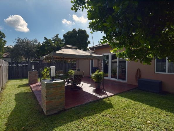 3591 NE 10th Dr, Homestead FL 33033