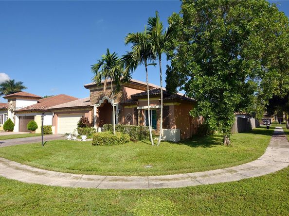 3591 NE 10th Dr, Homestead FL 33033