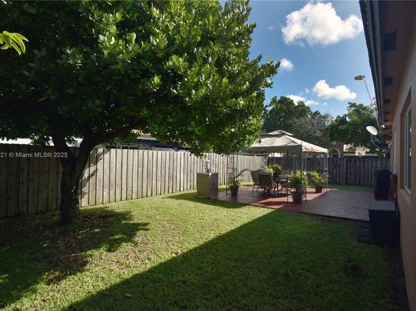 3591 NE 10th Dr, Homestead FL 33033