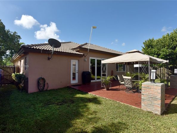 3591 NE 10th Dr, Homestead FL 33033