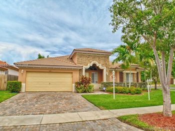 3591 NE 10th Dr